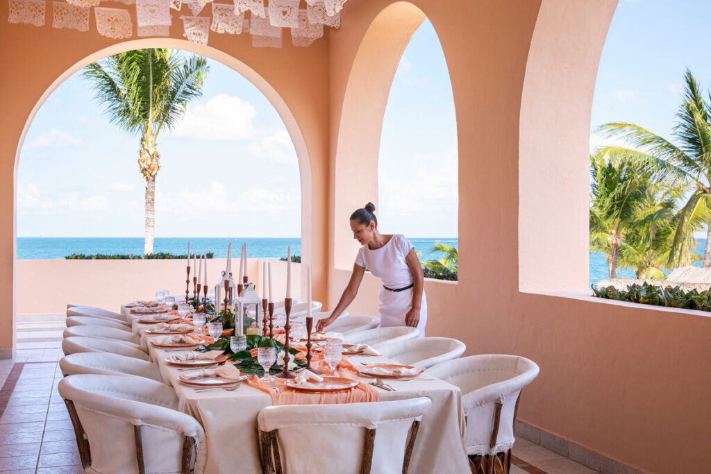 riviera-maya-destination-wedding-reception-dinner-setup
